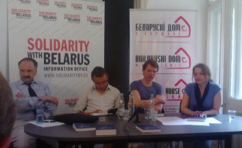 A presentation of the Belarusian Yearbook 2011 – analytical articles about Belarus – was held in Warsaw.