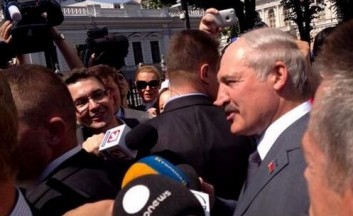 Belarus’ authorities use inauguration of Ukrainian president for breakthrough in international relations