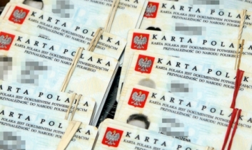 Authorities ban more Belarusians from using the Pole’s Card