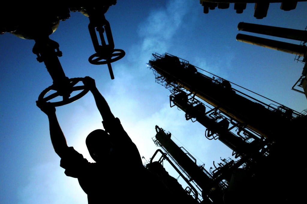 Падение ВВП Беларуси превысит 4% в случае затягивания решения нефтегазового конфликта с Россией