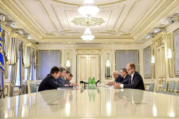 Белорусское руководство стремится закрепить в госаппарате отличную от Кремля позицию в отношении Киева