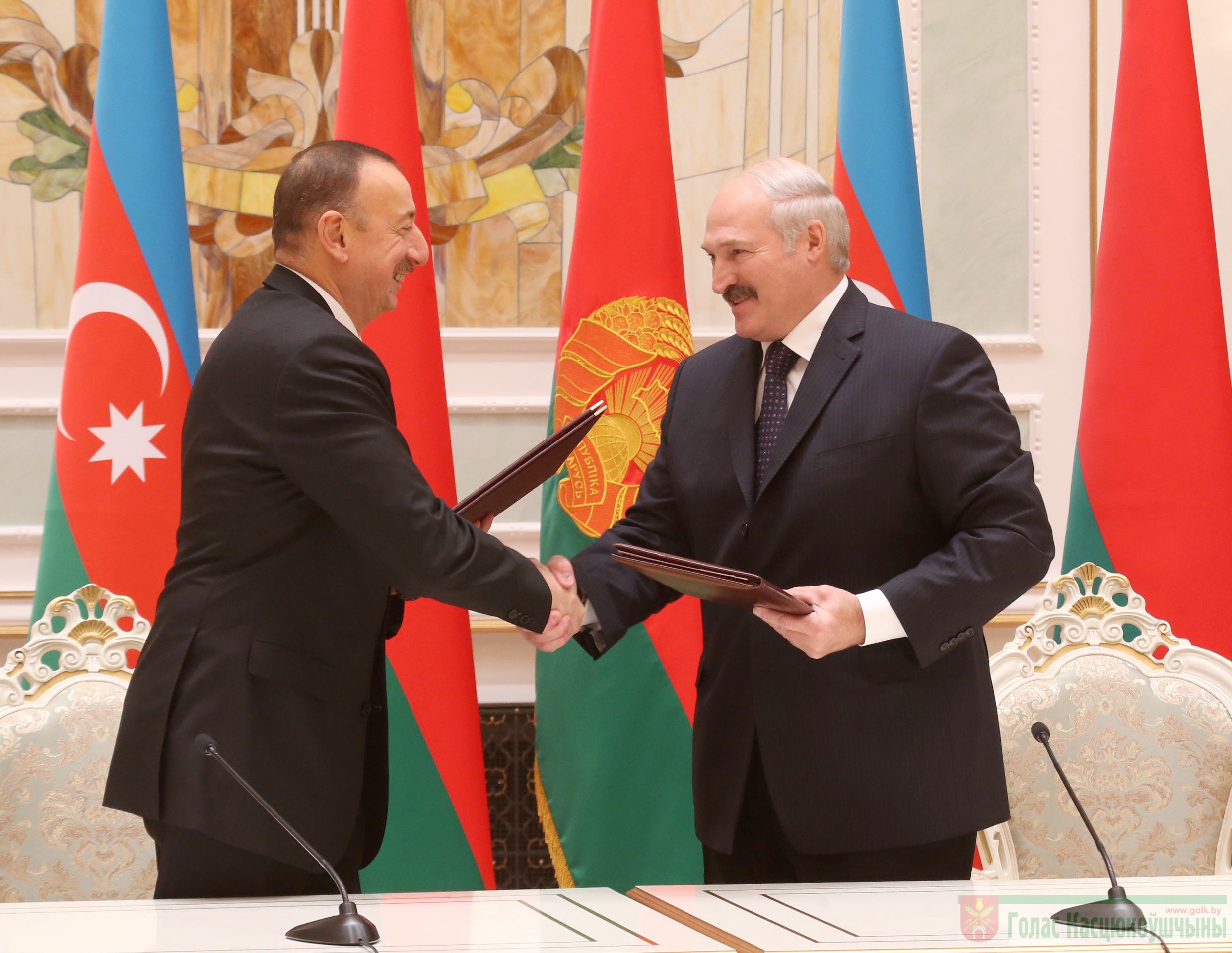 Minsk offers friendship to Yerevan and weapons to Baku