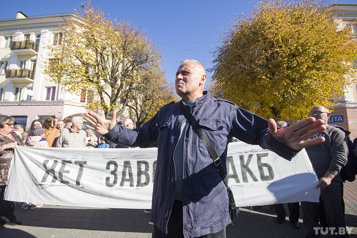 Уличные лидеры переключают внимание на регионы, гражданское общество и партии продвигают реформаторскую повестку