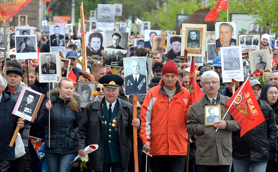 Рыночники в правительстве пытаются смягчить последствия популизма, власти уступают давлению сторонников «русского мира»