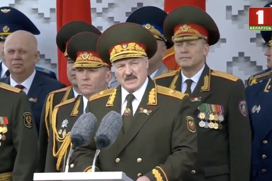 Лукашенко стартует с избирательной кампанией в День победы, силовики репрессируют манифестантов и медиа