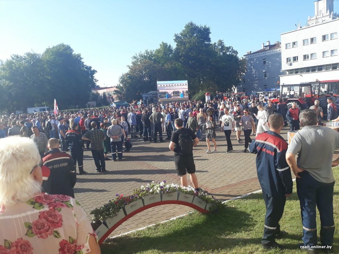 The Belarusian authorities focused on demotivating the strike movement, whilst loyalty of the edifice of power, security and government officials remained under threat