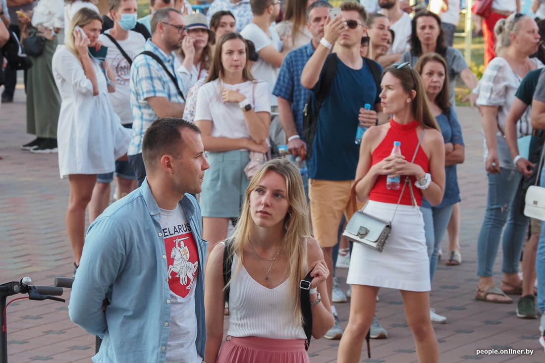 Демократические силы вырабатывают единую позицию по референдуму, гражданское общество развивает онлайн-услуги