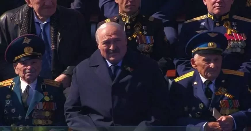 Lukashenka breaks tradition by attending Victory Day Parade in Moscow despite recent events